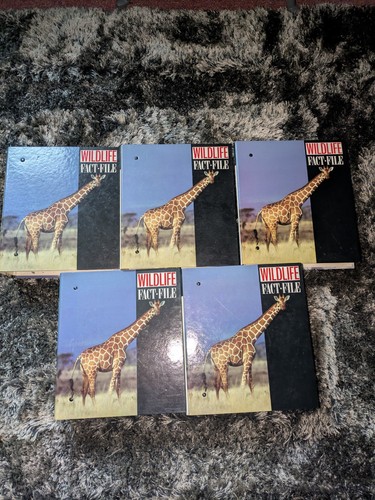Wildlife fact file cards set - file,